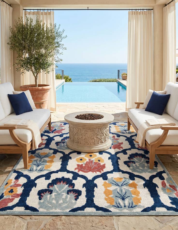 Detail image of 6' x 9' Easy-Clean Belize Indoor / Outdoor Rug