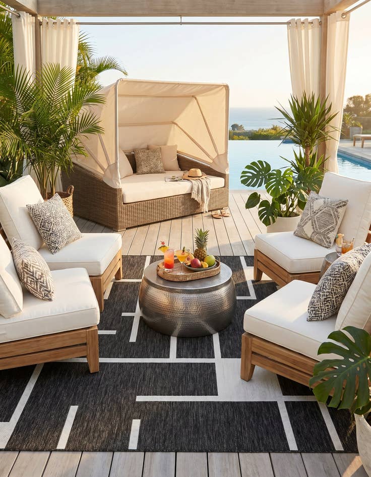 Detail image of 7' 10 x 7' 10 Easy-Clean Modern Indoor / Outdoor Square Rug