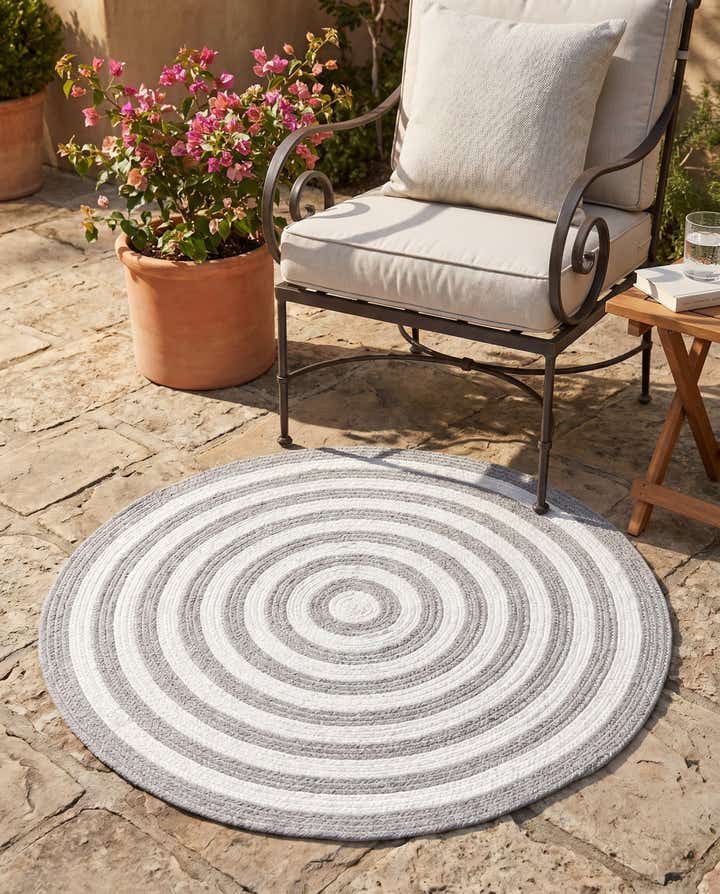 3' 3 x 3' 3 Easy-Clean Eco Verse Washable Indoor / Outdoor Round Rug
