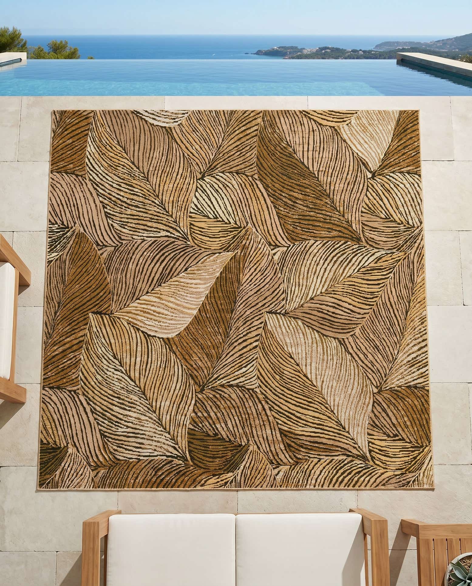 6' x 6' Easy-Clean Botanical Indoor / Outdoor Square Rug