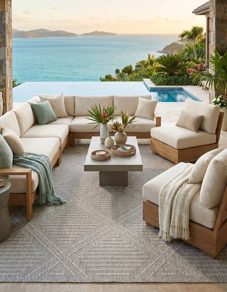 Detail image of 7' 10 x 7' 10 Easy-Clean Lattice Indoor / Outdoor Square Rug