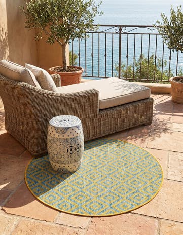 Yellow and Aqua Easy-Clean Jill Zarin Costa Rica Indoor / Outdoor Round Rug