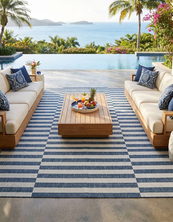 Detail image of 10' x 14' Easy-Clean Ribbon Indoor / Outdoor Rug