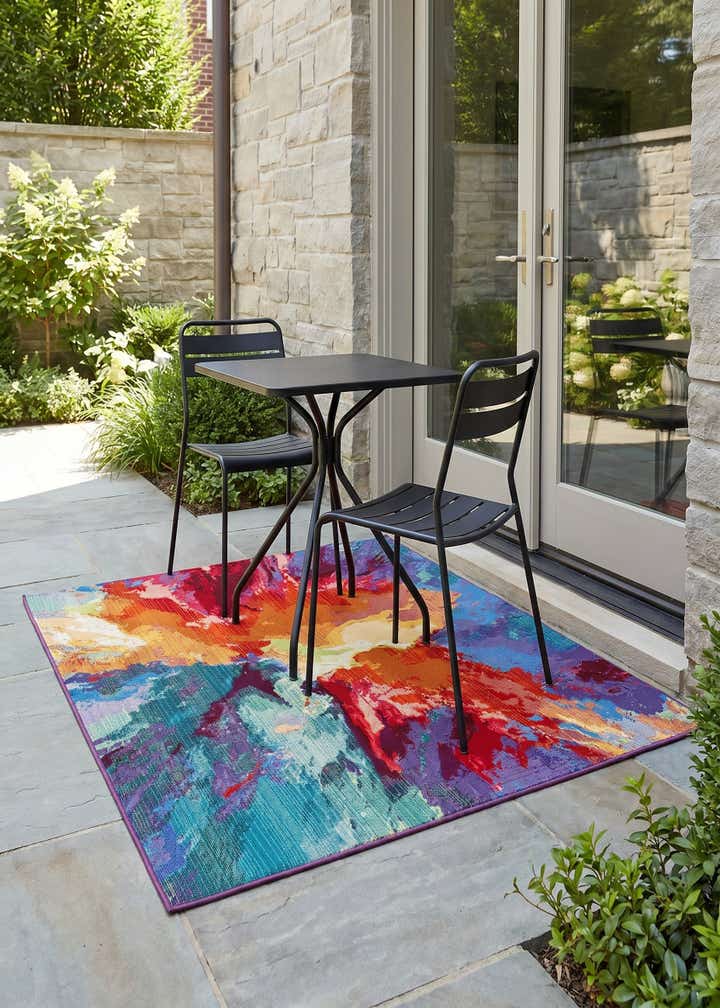 3' 3 x 5' 3 Easy-Clean Modern Indoor / Outdoor Rug