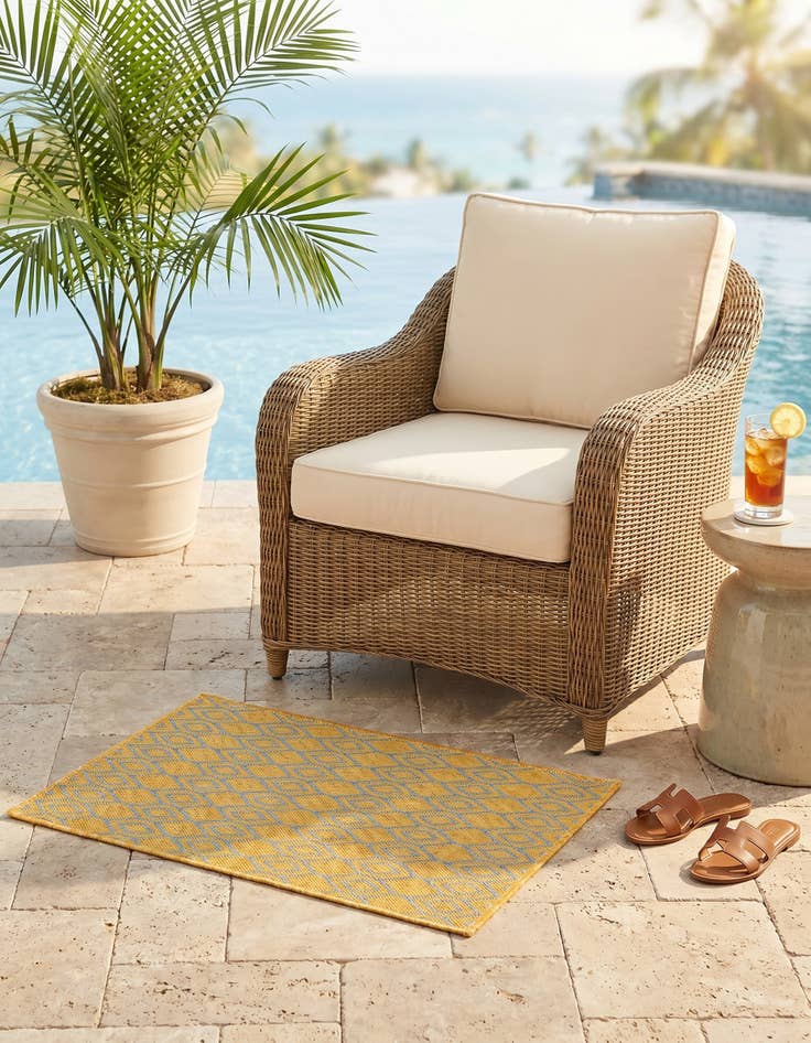 Detail image of 2' x 3' Easy-Clean Jill Zarin Turks and Caicos Indoor / Outdoor Rug