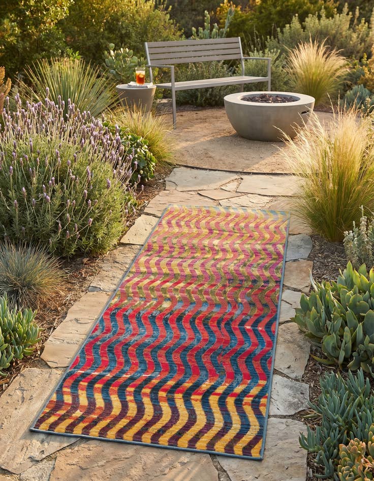 Detail image of 2' x 5' Easy-Clean Modern Indoor / Outdoor Runner Rug