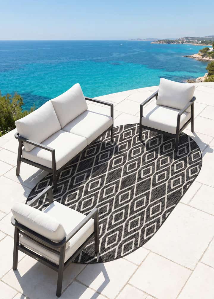 5' 3 x 8' Easy-Clean Jill Zarin Turks and Caicos Indoor / Outdoor Oval Rug