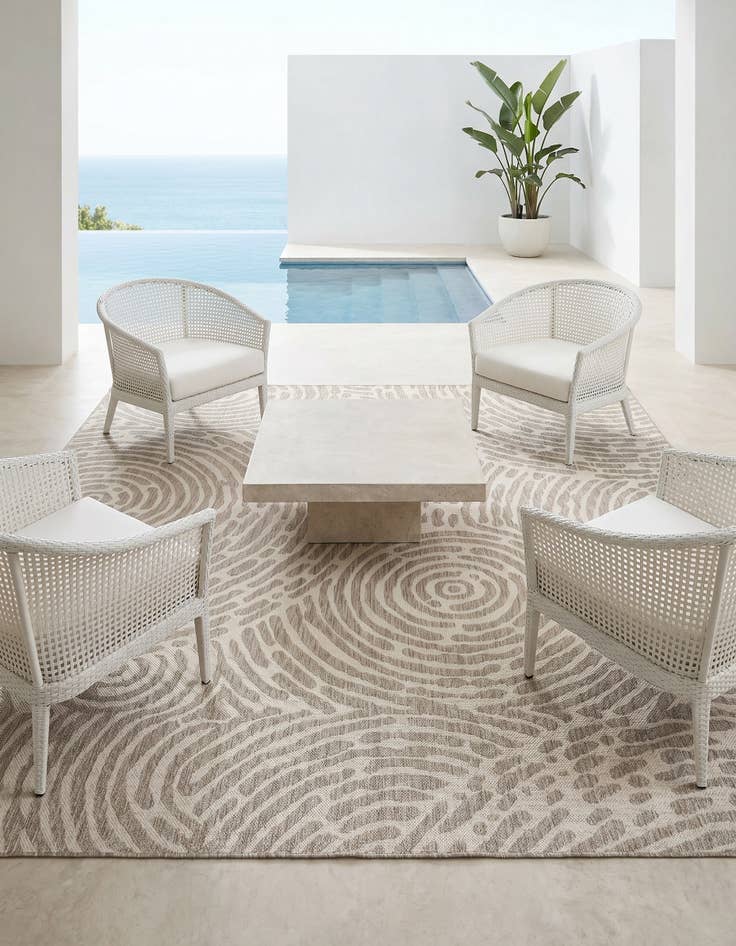 Detail image of 7' 10 x 7' 10 Easy-Clean Modern Indoor / Outdoor Square Rug