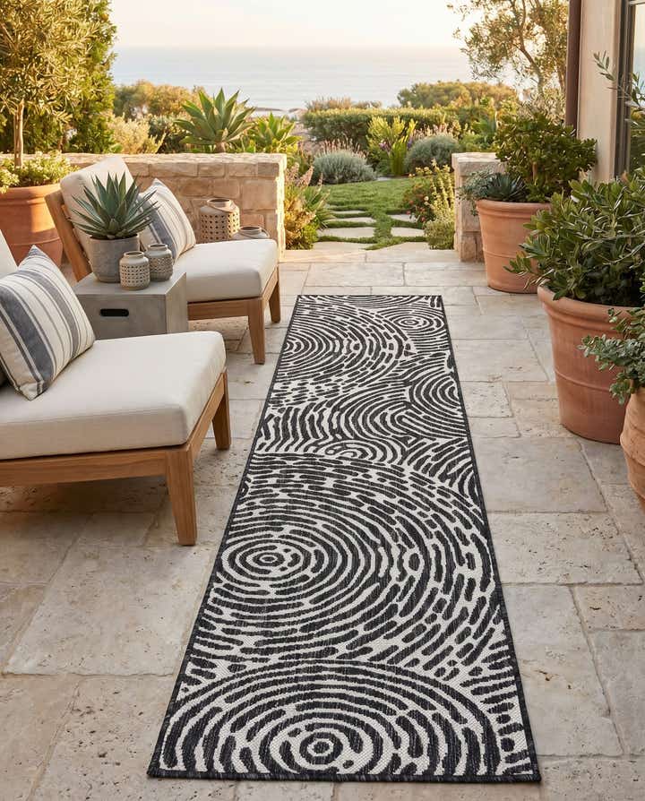 2' x 8' Easy-Clean Modern Indoor / Outdoor Runner Rug