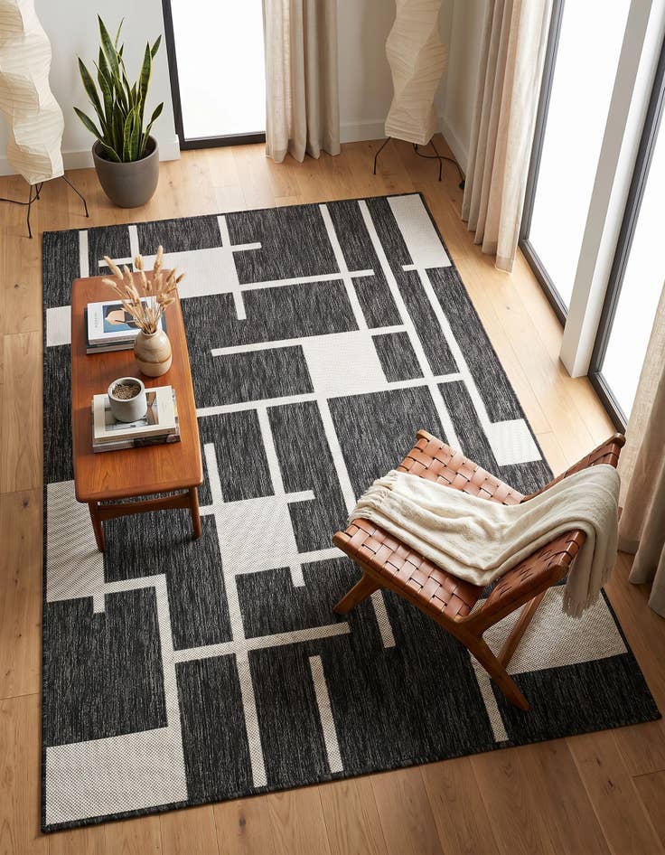 Detail image of 4' x 6' Easy-Clean Modern Indoor / Outdoor Rug
