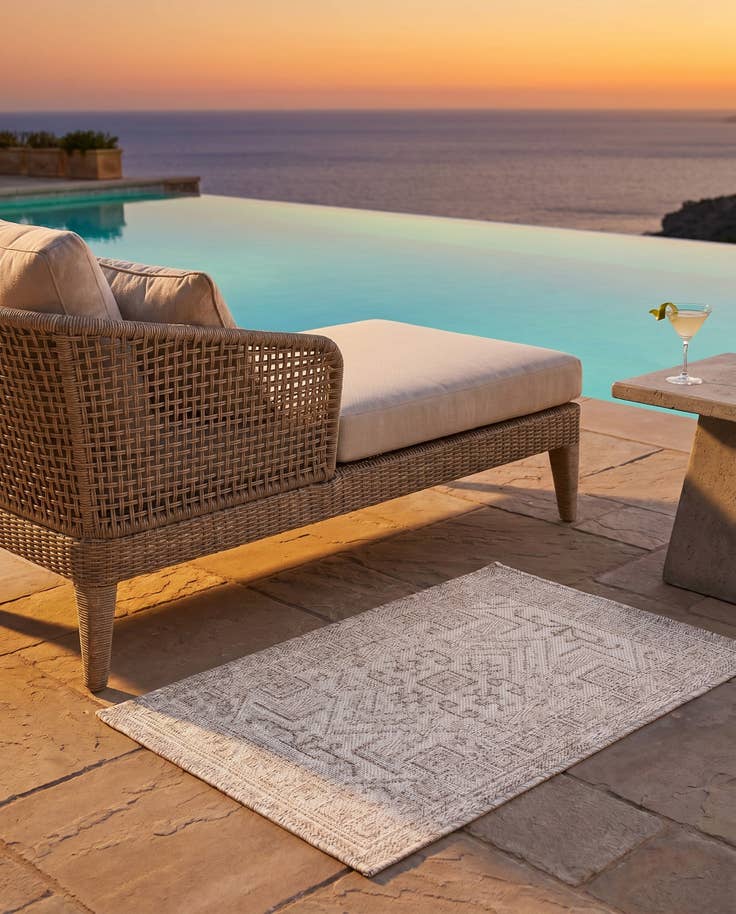 Detail image of 2' x 3' Easy-Clean Aztec Indoor / Outdoor Rug