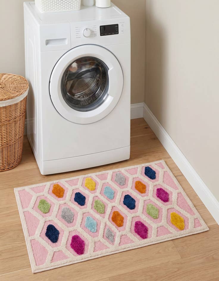 Detail image of 2' x 3' Easy-Clean Aruba Indoor / Outdoor Rug