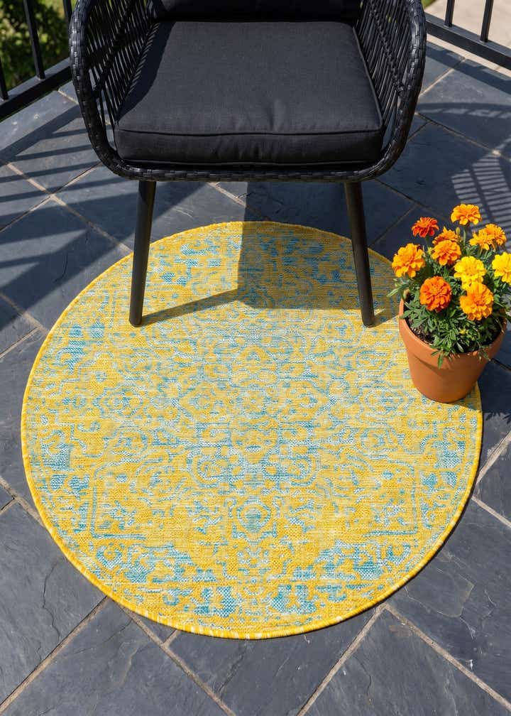 3' x 3' Easy-Clean Jill Zarin Dubai Indoor / Outdoor Round Rug