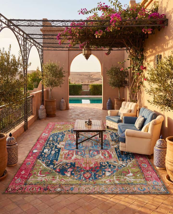 5' 3 x 8' Easy-Clean Traditional Indoor / Outdoor Rug