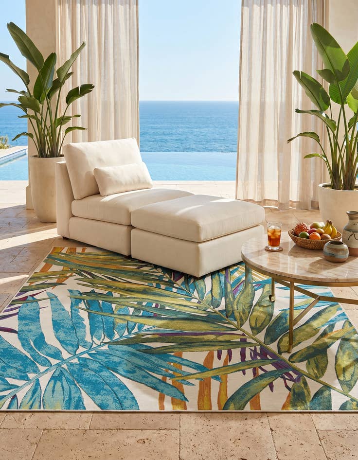Detail image of 7' 10 x 7' 10 Easy-Clean Botanical Indoor / Outdoor Square Rug
