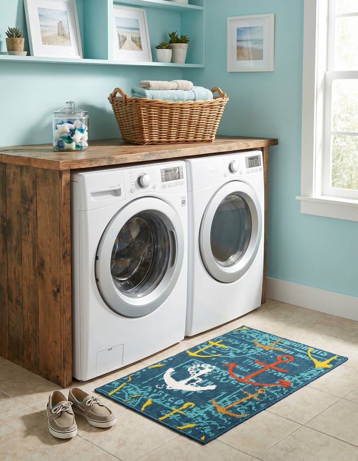 Detail image of 2' x 3' Easy-Clean Coastal Indoor / Outdoor Rug