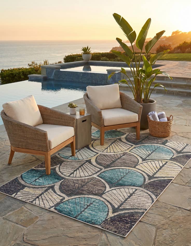 Detail image of 5' 3 x 8' Easy-Clean Casablanca Indoor / Outdoor Rug