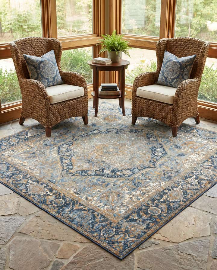 6' x 6' Easy-Clean Traditional Indoor / Outdoor Square Rug