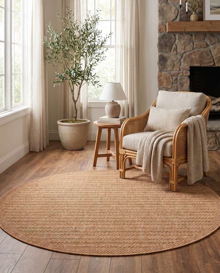 6' x 6' Easy-Clean Border Indoor / Outdoor Round Rug
