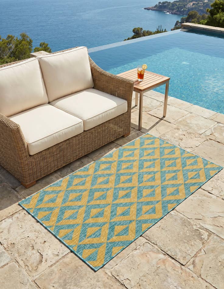 Detail image of 3' x 5' 3 Easy-Clean Jill Zarin Napa Indoor / Outdoor Rug
