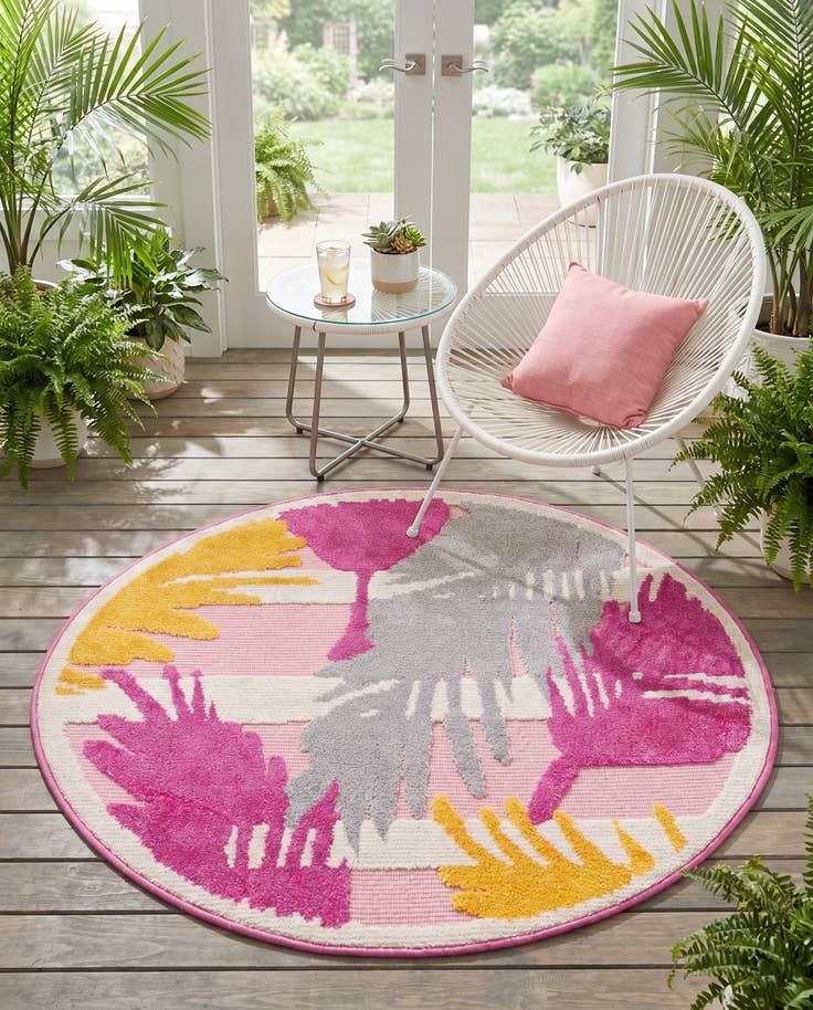 Detail image of 3' 3 x 3' 3 Easy-Clean Aruba Indoor / Outdoor Round Rug