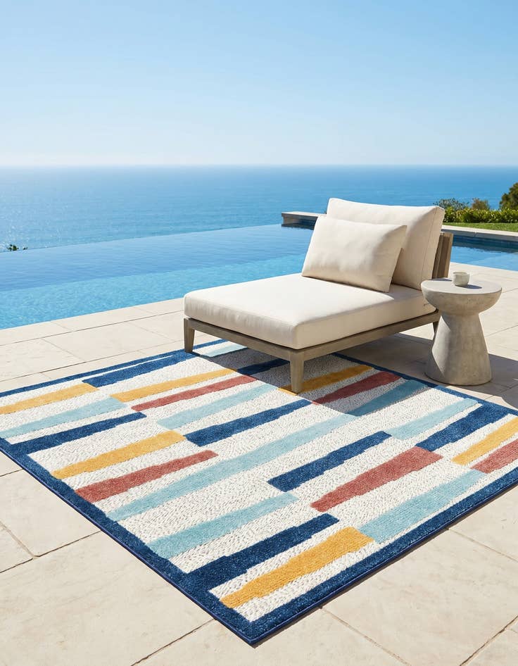 Detail image of 5' 3 x 5' 3 Easy-Clean Belize Indoor / Outdoor Square Rug