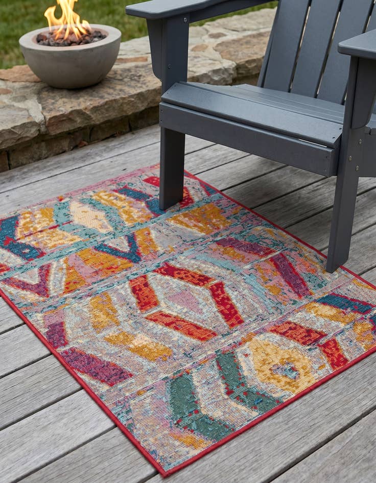 Detail image of 2' x 3' Easy-Clean Modern Indoor / Outdoor Rug