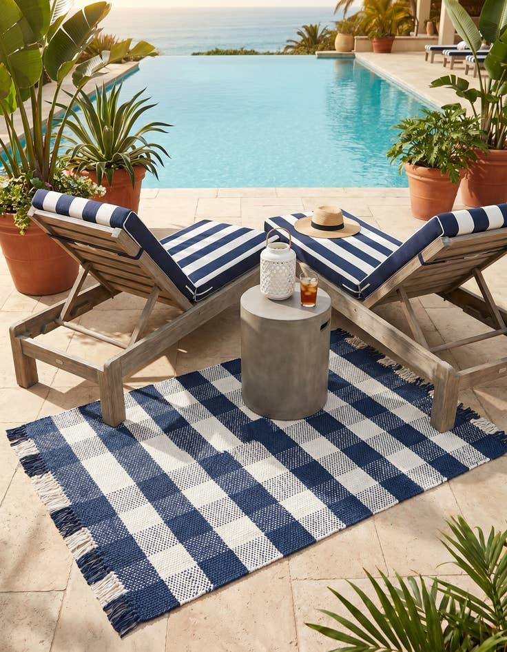 Detail image of 4' x 6' Easy-Clean Eco Plaid Washable Indoor / Outdoor Rug
