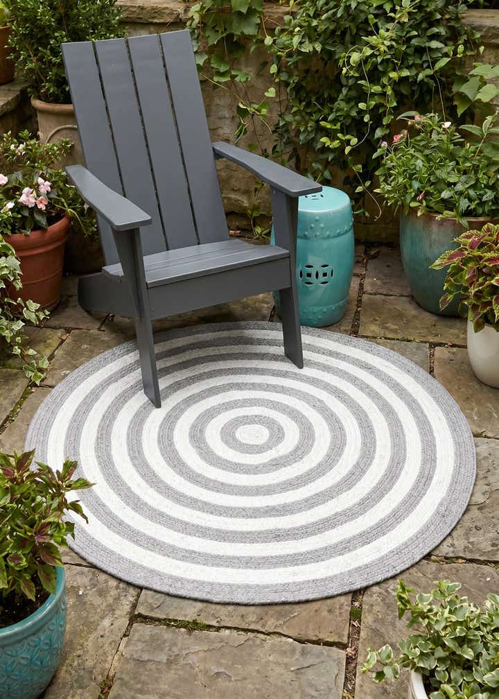 3' 3 x 3' 3 Easy-Clean Eco Verse Washable Indoor / Outdoor Round Rug