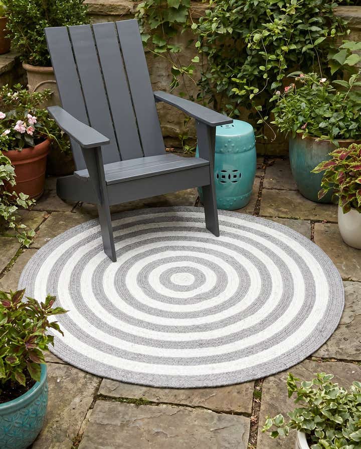 3' 3 x 3' 3 Easy-Clean Eco Verse Washable Indoor / Outdoor Round Rug