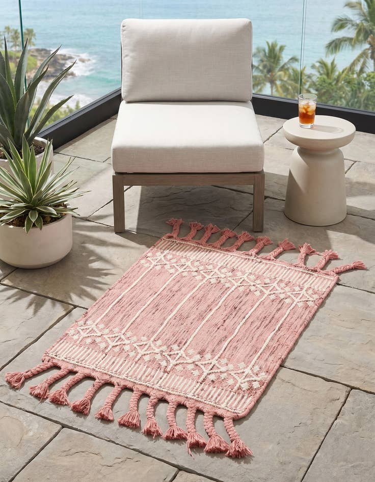 Detail image of 2' x 3' 1 Easy-Clean Eco Bohemian Indoor / Outdoor Rug