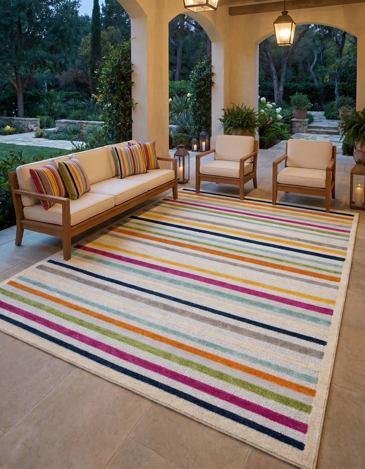 Detail image of 7' 10 x 10' Easy-Clean Aruba Indoor / Outdoor Rug