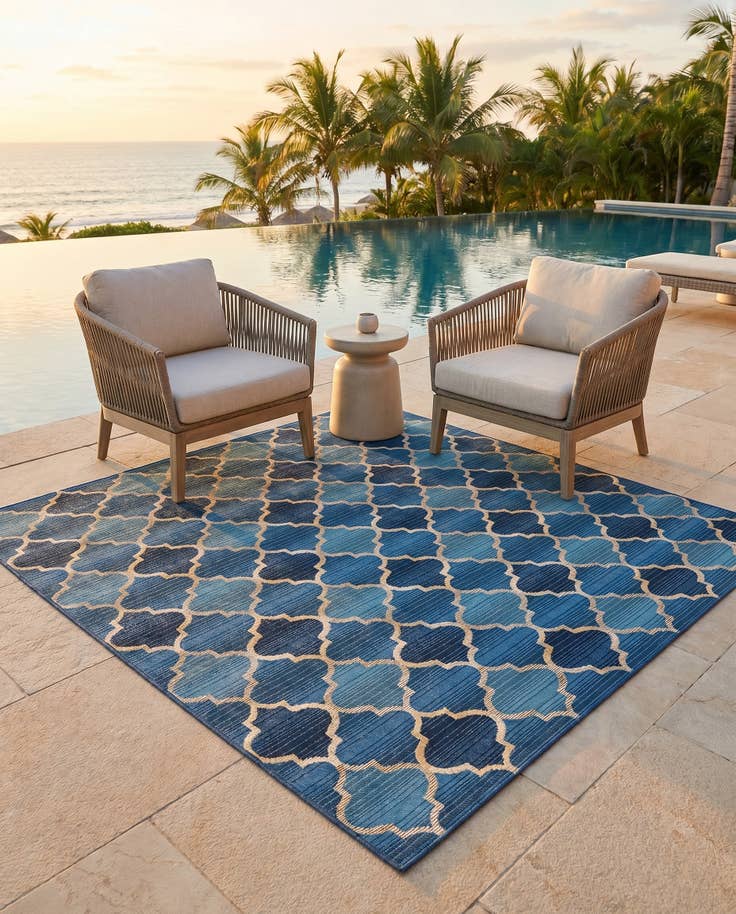 Detail image of 6' x 6' Easy-Clean Trellis Indoor / Outdoor Square Rug