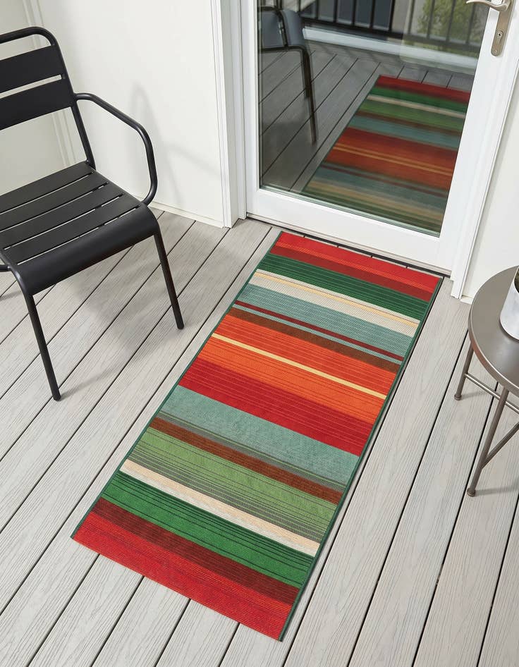 Detail image of 2' x 4' Easy-Clean Modern Indoor / Outdoor Runner Rug