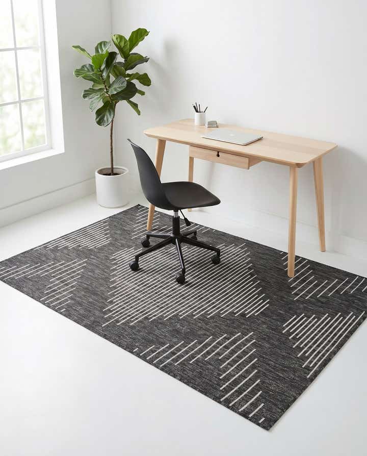 4' x 6' Easy-Clean Modern Indoor / Outdoor Rug