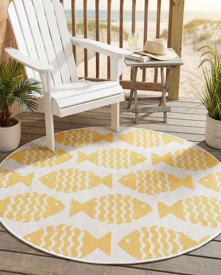 3' 1 x 3' 1 Easy-Clean Coastal Indoor / Outdoor Round Rug