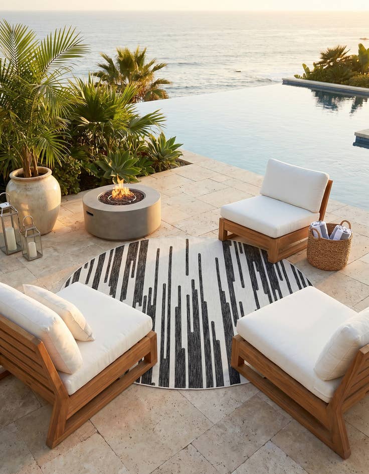 Detail image of 6' x 6' Easy-Clean Modern Indoor / Outdoor Round Rug