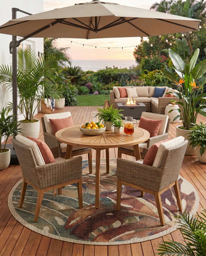 7' x 7' Easy-Clean Baja Indoor / Outdoor Round Rug