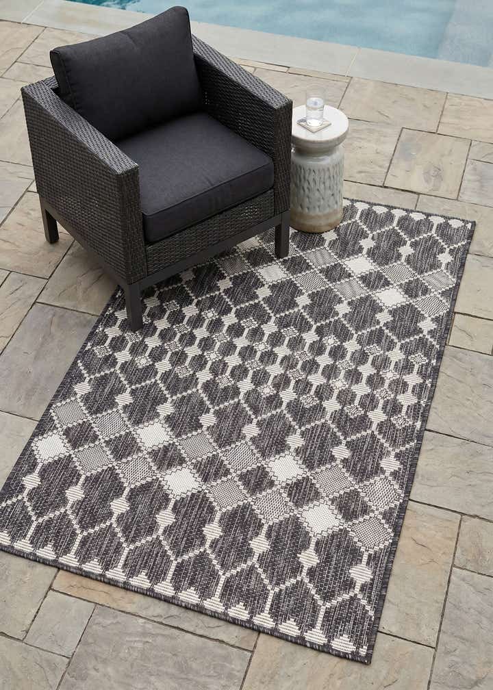 3' x 5' 3 Easy-Clean Trellis Indoor / Outdoor Rug