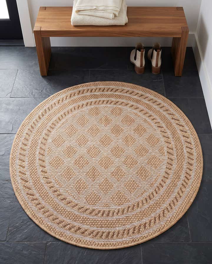 3' 3 x 3' 3 Easy-Clean Trellis Indoor / Outdoor Round Rug