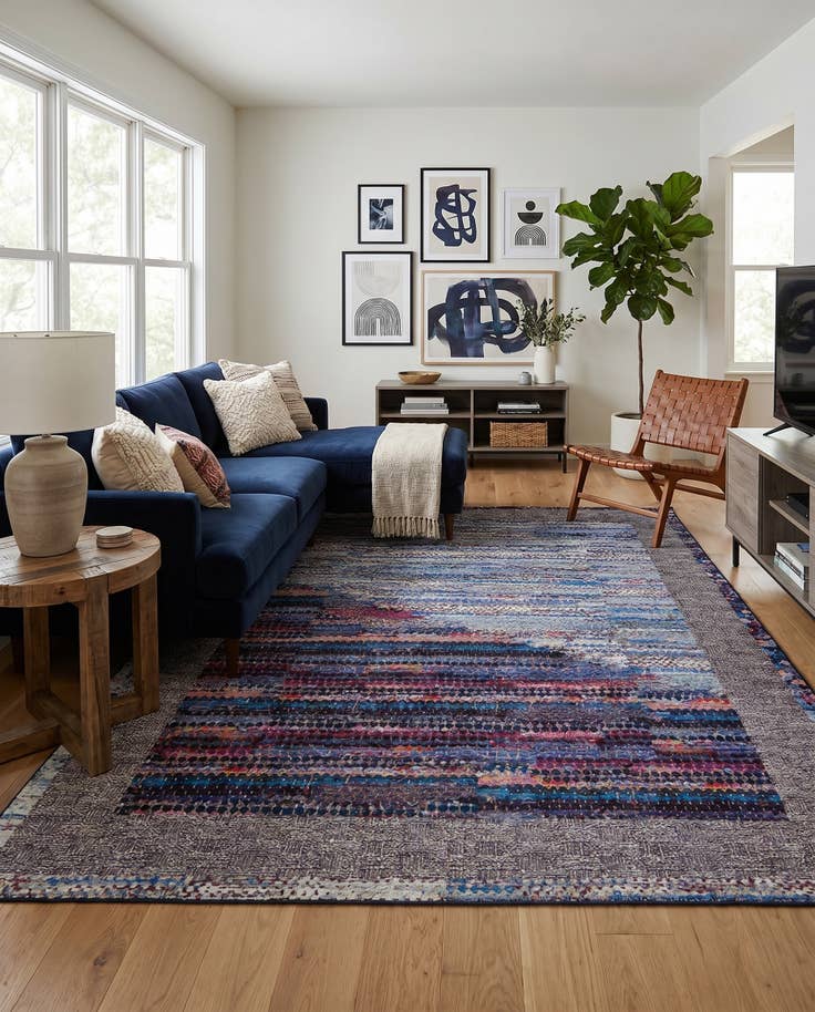Detail image of 7' 10 x 10' Easy-Clean Modern Indoor / Outdoor Rug