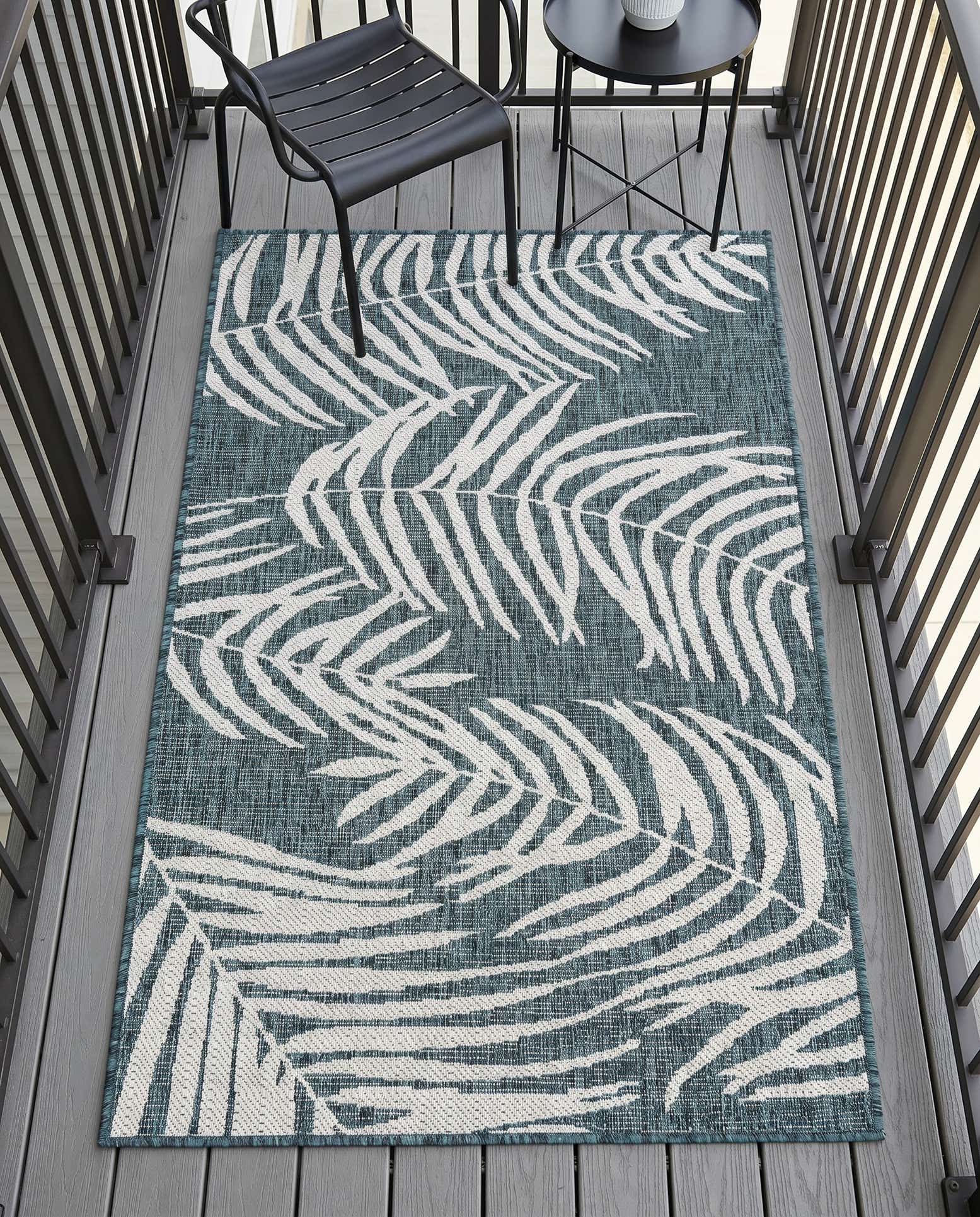 3' x 5' 3 Easy-Clean Botanical Indoor / Outdoor Rug