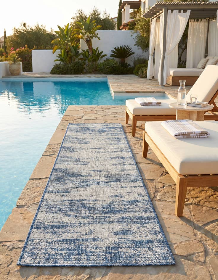 Detail image of 2' x 6' Easy-Clean Modern Indoor / Outdoor Runner Rug
