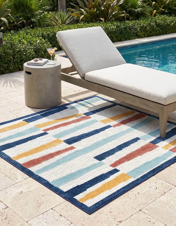 Detail image of 5' 3 x 5' 3 Easy-Clean Belize Indoor / Outdoor Square Rug