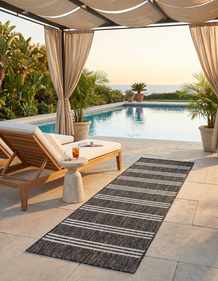 Detail image of 2' x 7' Easy-Clean Jill Zarin Anguilla Indoor / Outdoor Runner Rug