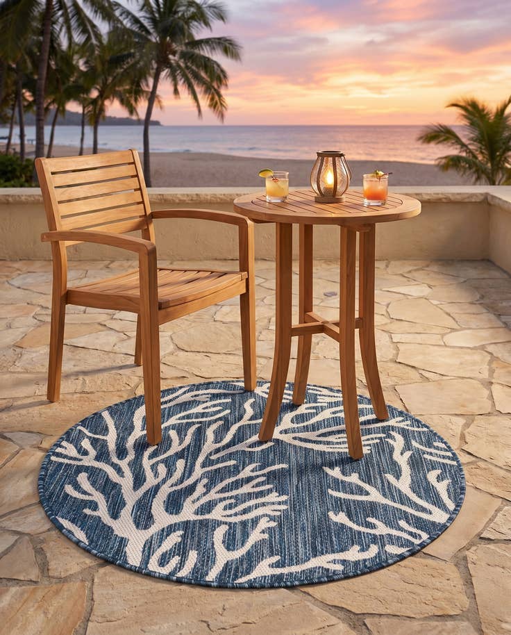Detail image of 3' x 3' Easy-Clean Coastal Indoor / Outdoor Round Rug
