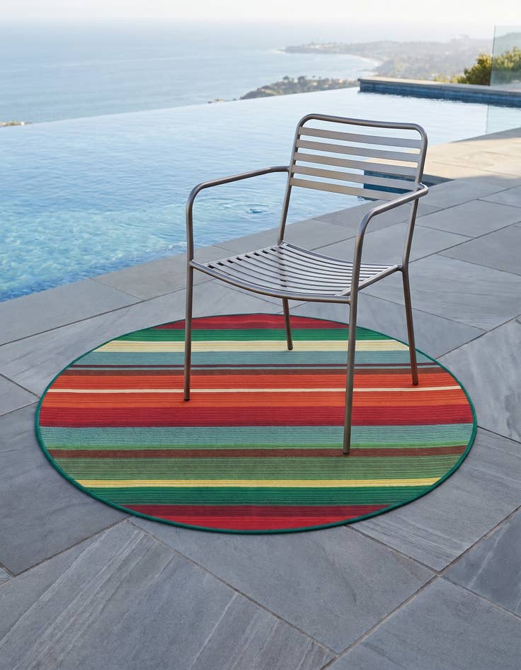 Detail image of 3' x 3' Easy-Clean Modern Indoor / Outdoor Round Rug