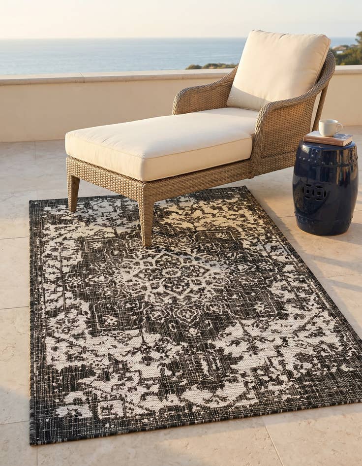 Detail image of 3' x 5' 3 Easy-Clean Jill Zarin Dubai Indoor / Outdoor Rug