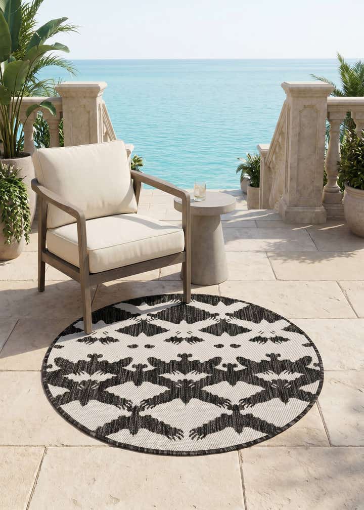 3' x 3' Easy-Clean Modern Indoor / Outdoor Round Rug