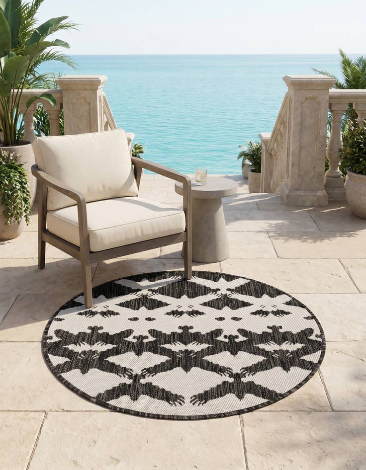 Detail image of 3' x 3' Easy-Clean Modern Indoor / Outdoor Round Rug